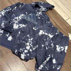 Boys' Adidas Bleach Wash Logo Hoodie And Pants Set Size XL 18/20